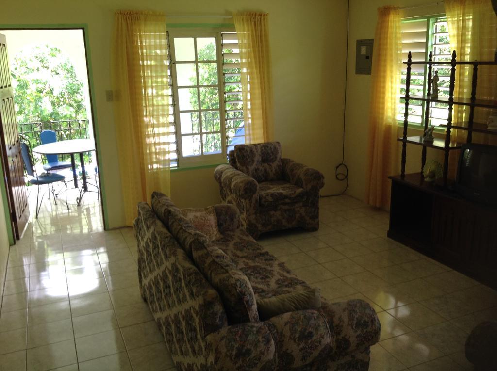 Chillax On Our Farm Guest House Ocho Rios Bagian luar foto